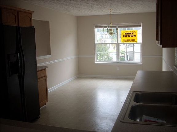 5th image of 3410 Imperial Hill Dr