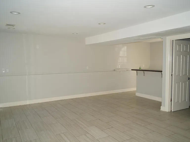 979 Jairus Dr — Photo 27