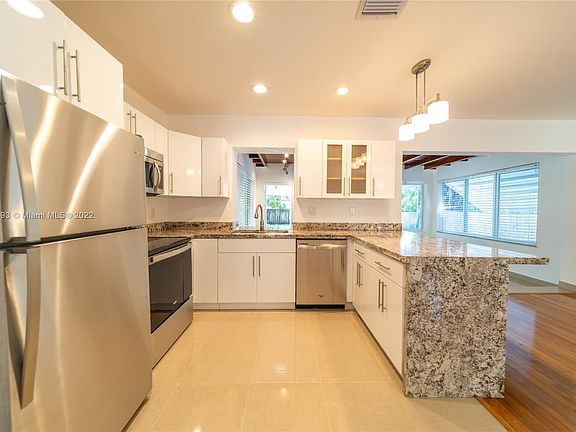 3rd image of 1210 NE 132nd St