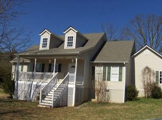 198 Deans Ln, Jackson, GA 30233