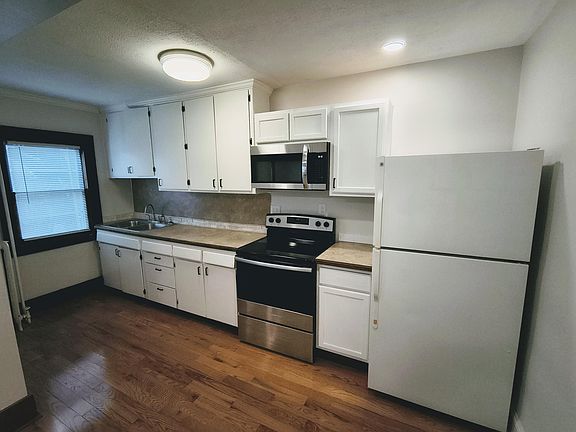 4th image of 5127 Cleveland Ave #201