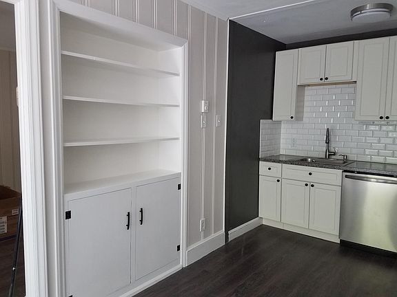 2nd image of 417 N Cedar St #6