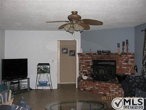 3rd image of 22281 Ramona Ave