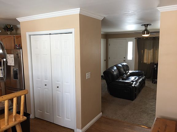 5th image of 386 W Lakewood Dr