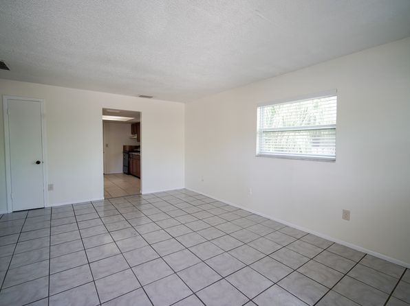 1521 Clark St #1521