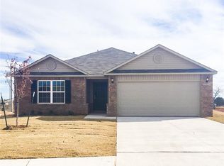 950 Karlee Ct, Midwest City, OK 73130