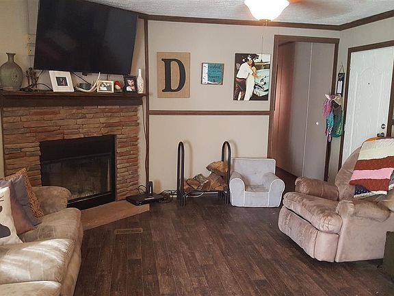 3rd image of 70 Woodruff 381