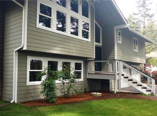 51 E Marine View Dr, Allyn, WA 98524