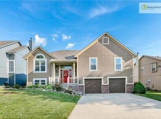 21513 W 58th St, Shawnee, KS 66218