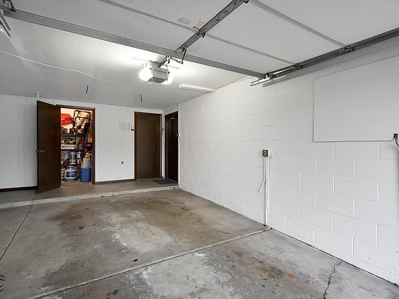 5th image of 13211 N Country Club Ct APT 2B