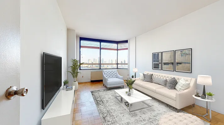 Rented by Bond New York | media 1