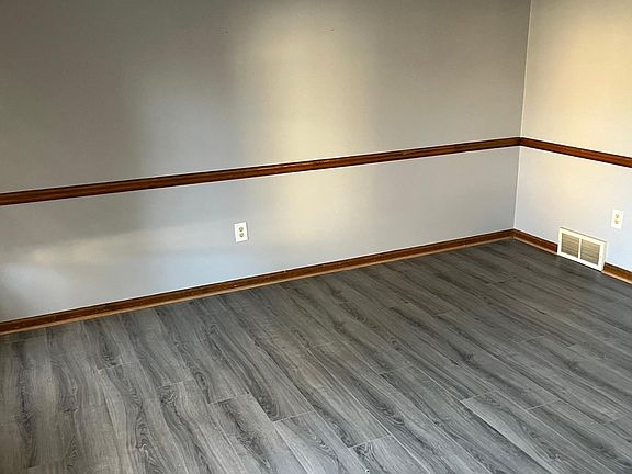 2nd image of 7954 Brookpoint Pl