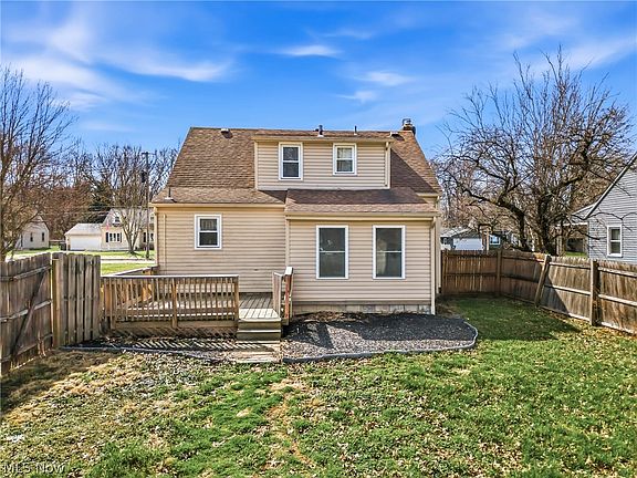 4th image of 2138 Hermosa Dr