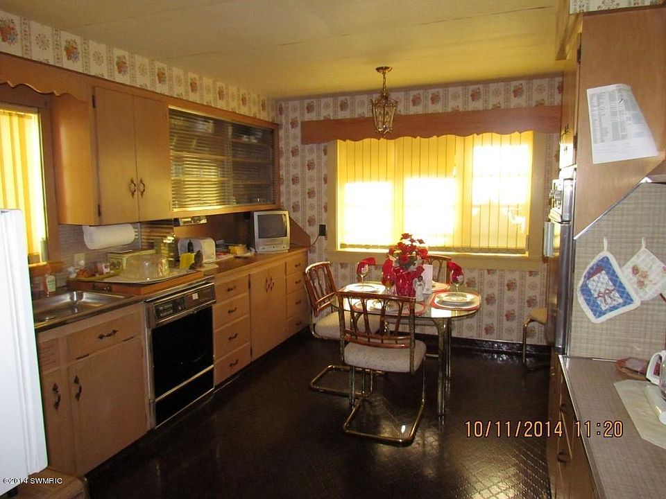 1st image of 681 Pipestone St