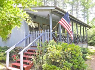 1582 S Tryphosa Rd, Otto, NC 28763