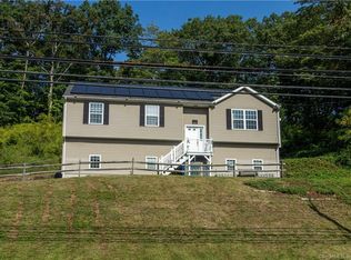 814 N High St, East Haven, CT 06512