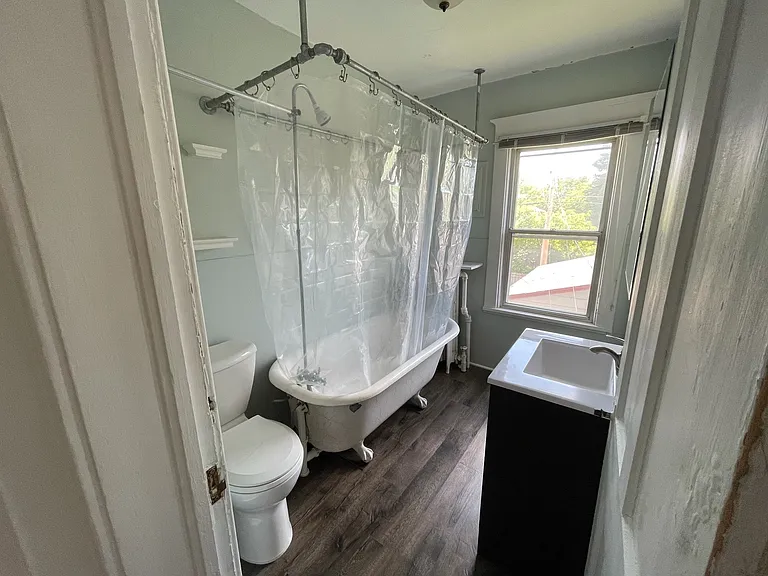 1910 John Ave #3 — Photo 3