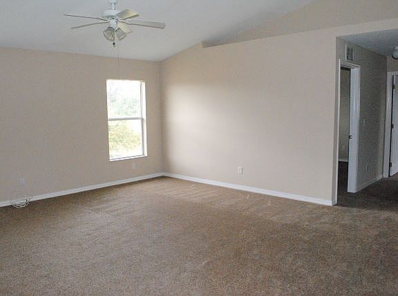 4th image of 3613 NE 13th Ave