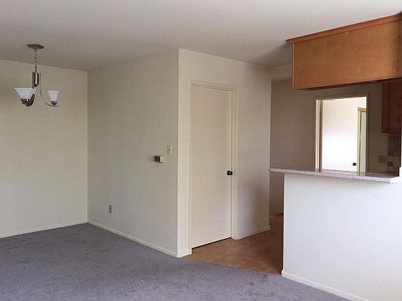 2nd image of 2400 Walnut Ave APT 9