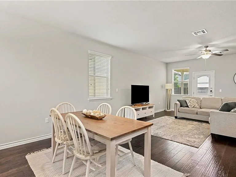 5308 Golden Canary Ln — Photo 12