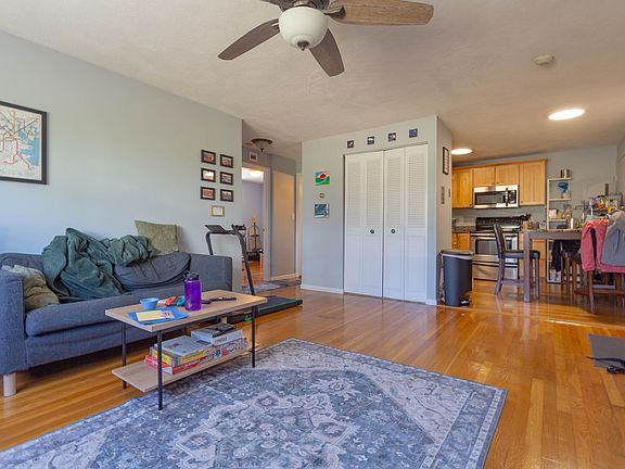 3rd image of 221 Minot St APT 12