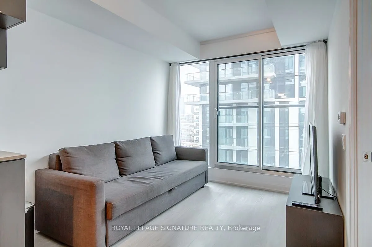 2 bed, $2,400 — Photo 3