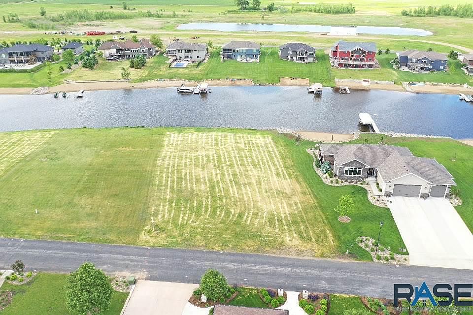 1st image of 119 Woodland Dr