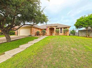 8705 Chris Ln, Laredo, TX 78045