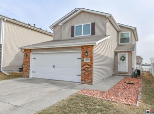1648 Blanca Dr, Lincoln, NE 68521