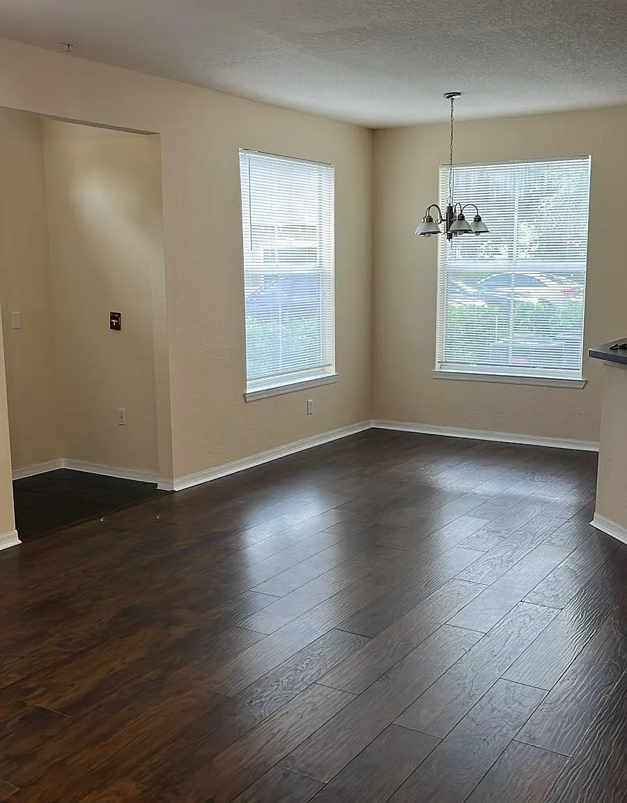 6071 Westgate Drive - 1 — Photo 2