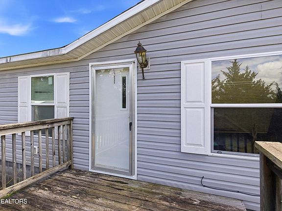 3rd image of 2124 Rainwater Rd