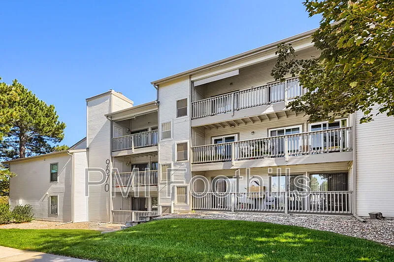 9670 Brentwood Way #303