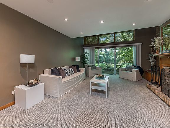 5th image of 5927 Meadow Dr