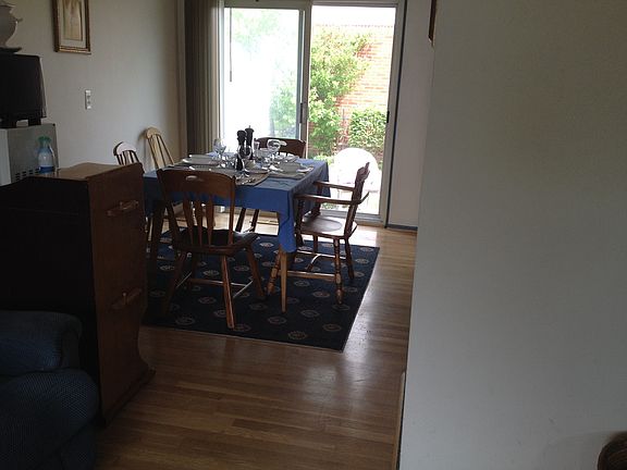 2nd image of 32054 Williamsburg St