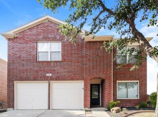 848 Lariat Dr, Saginaw, TX 76131