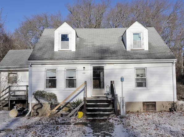 219 Bonin St, New Bedford, MA 02745