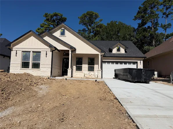 216 Blue Hill Dr, Montgomery, TX 77356