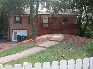 943 Bimini Ln, Forest Park, GA