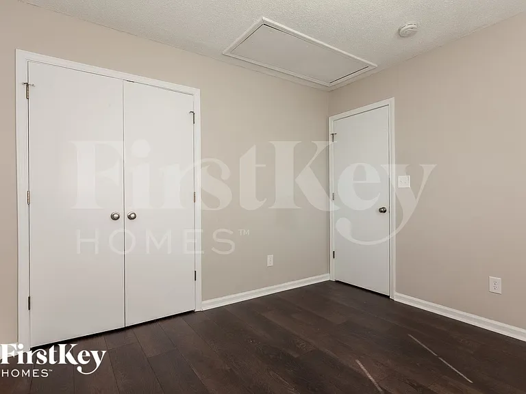 12023 Stewarts Crossing Dr — Photo 10