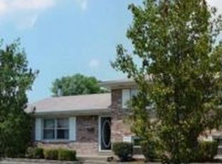 2011 Mary Catherine Dr, Shively, KY 40216