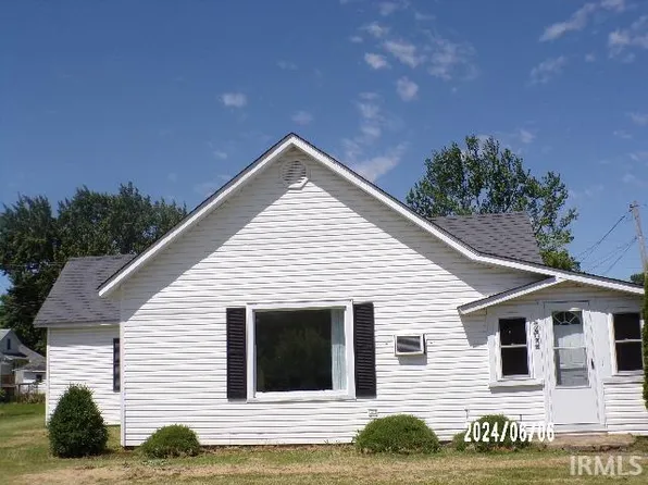 202 S 2nd St, Van Buren, IN 46991