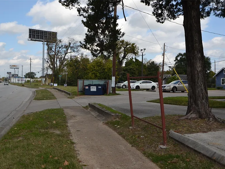 304 Dell Ct #6 — Photo 28