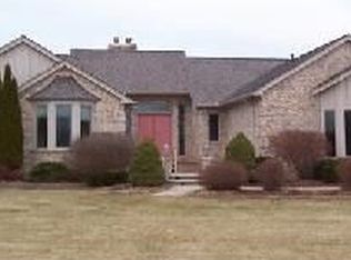 6288 Beverly Ln, Ann Arbor, MI