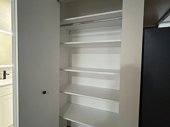 3rd image of 720 W Barry Ave #722-724-2S