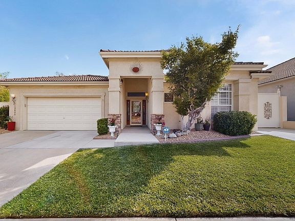 2nd image of 13632 N Rim Rd NE