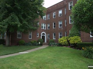975-995 Teaneck Rd #1M, Teaneck, NJ 07666