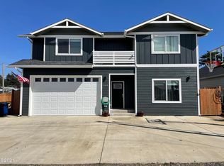 648 NE Fogarty St, Newport, OR 97365