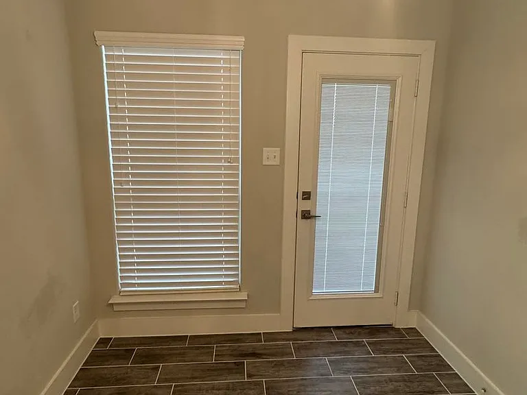 684 The Cottages Dr — Photo 16