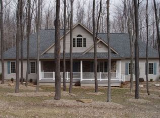870 S Shore Trl, Central City, PA 15926