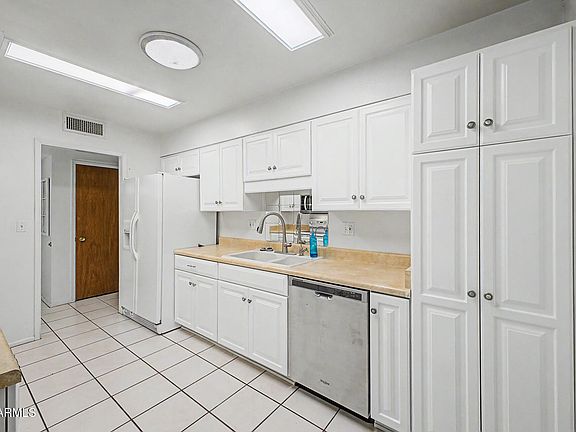4th image of 11241 N 111TH Avenue